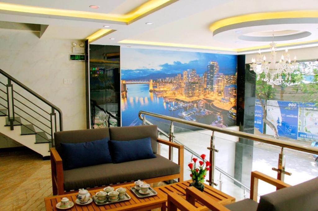 Yen Vy 04 Luxury Hotel Quy Nhon Bagian luar foto