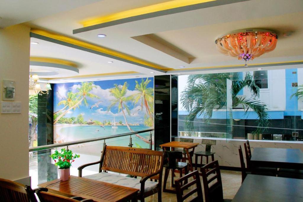 Yen Vy 04 Luxury Hotel Quy Nhon Bagian luar foto