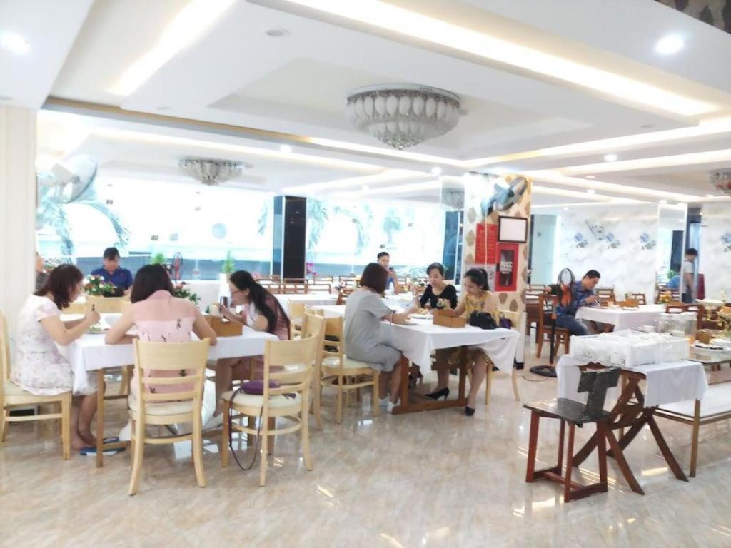 Yen Vy 04 Luxury Hotel Quy Nhon Bagian luar foto