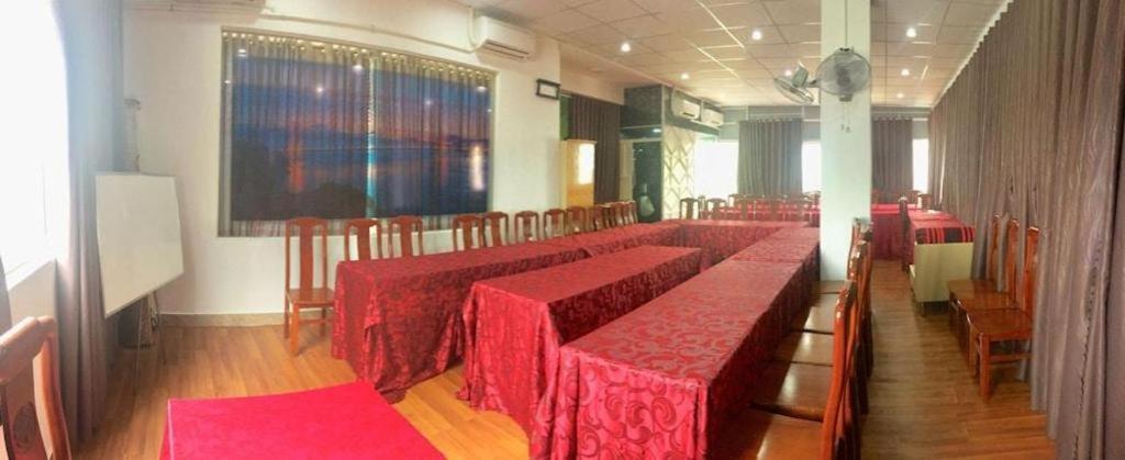 Yen Vy 04 Luxury Hotel Quy Nhon Bagian luar foto