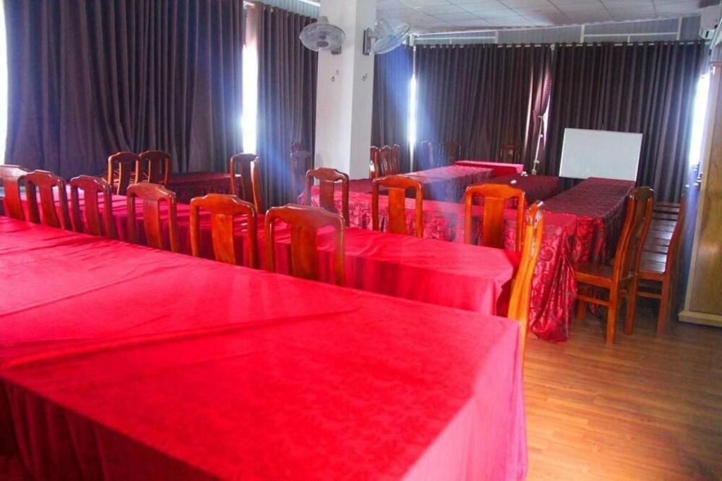 Yen Vy 04 Luxury Hotel Quy Nhon Bagian luar foto