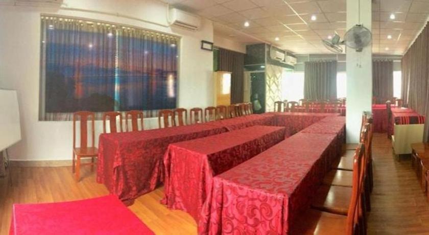 Yen Vy 04 Luxury Hotel Quy Nhon Bagian luar foto